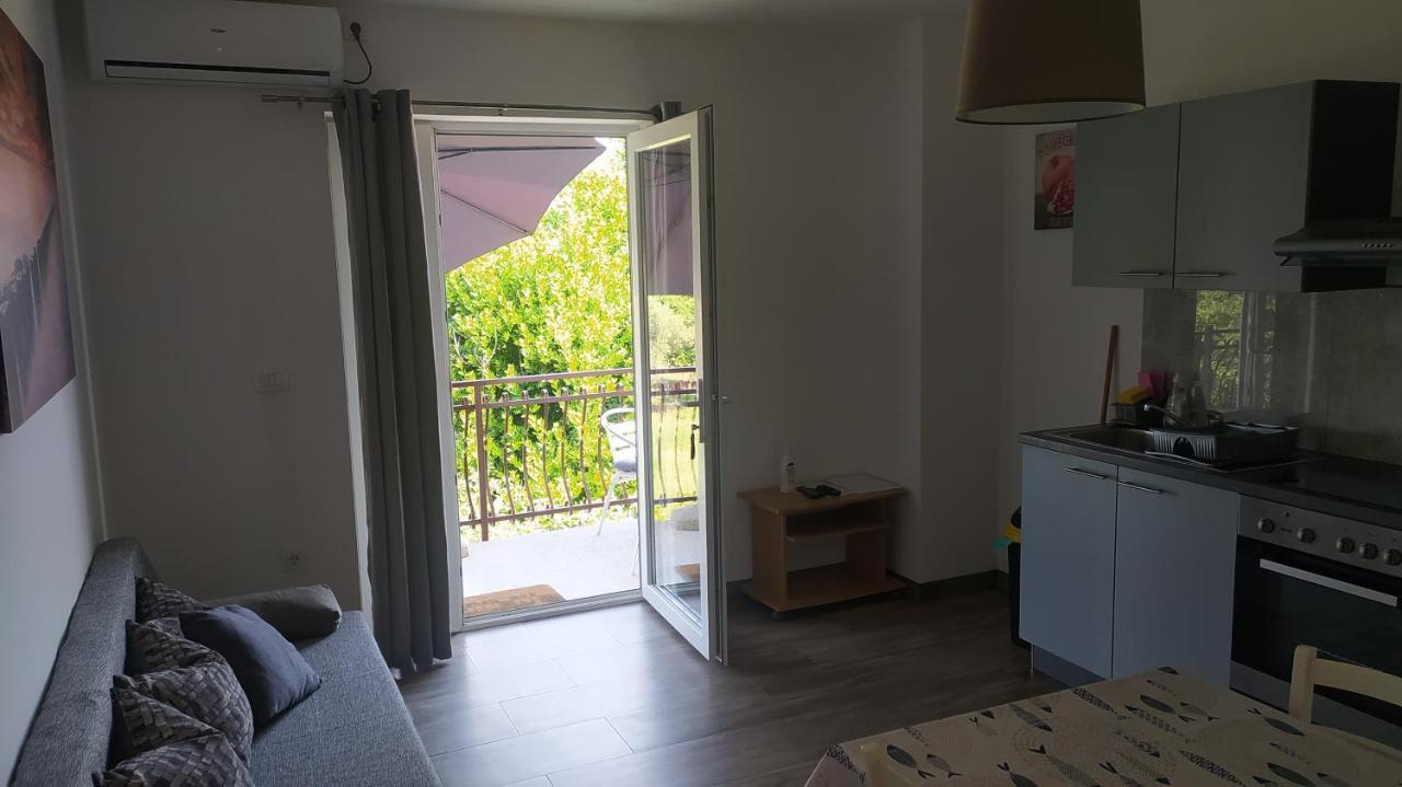 Apartman Greta Sukošan Exterior foto